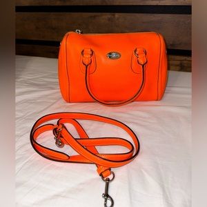 COACH NEON ORANGE LEATHER CROSSBODY PURSE BAG